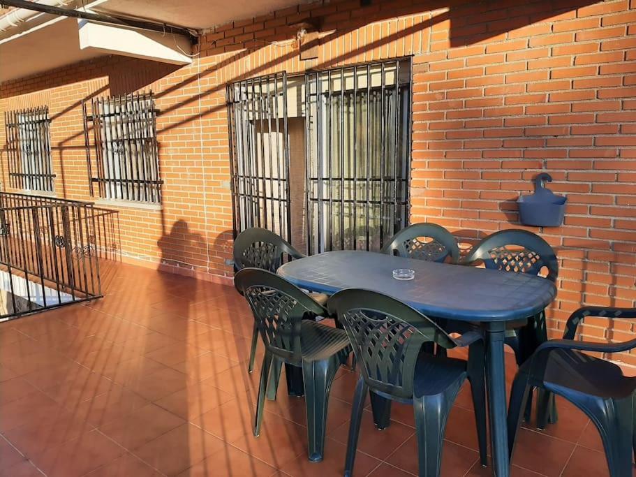 Vila Casa Balta Ávila Exteriér fotografie