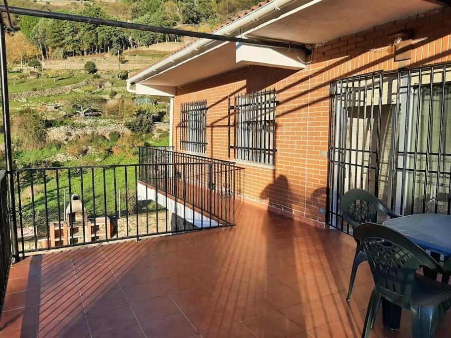 Vila Casa Balta Ávila Exteriér fotografie
