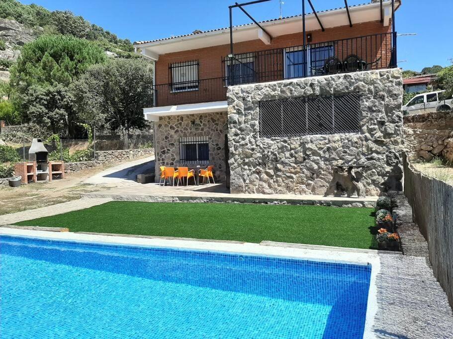 Vila Casa Balta Ávila Exteriér fotografie
