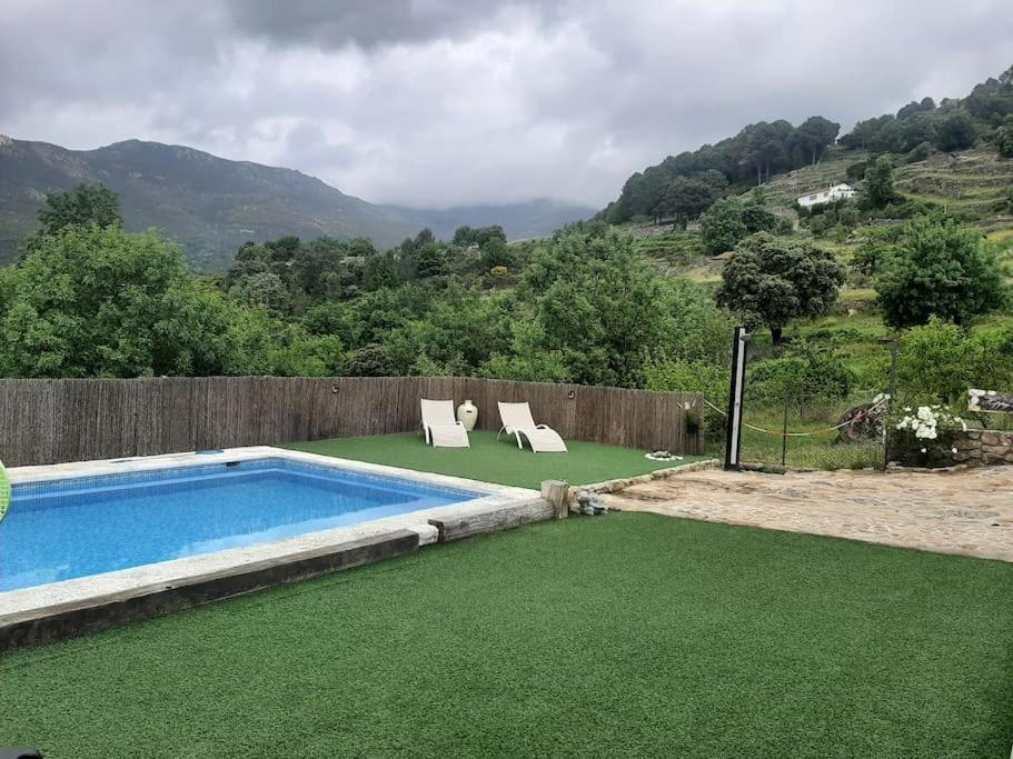 Vila Casa Balta Ávila Exteriér fotografie