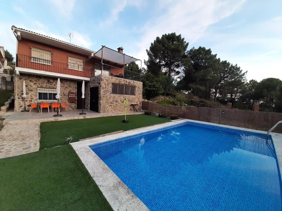 Vila Casa Balta Ávila Exteriér fotografie
