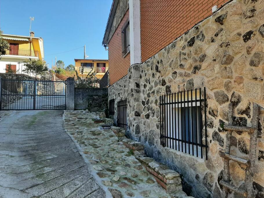 Vila Casa Balta Ávila Exteriér fotografie